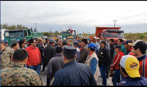 Mineros de Vallemí exigen presencia de autoridades nacionales