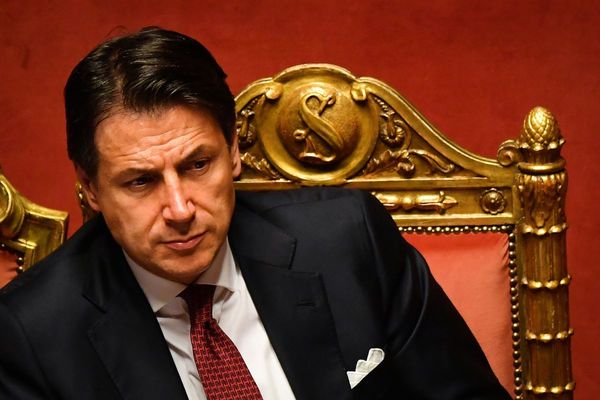 Italia, sin gobierno tras renuncia del primer ministro G. Conte