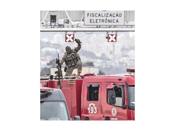 En Brasil piden frenar tráfico de armas desde Paraguay
