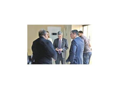 Empresarios implican a Velázquez y Joselo en la compraventa