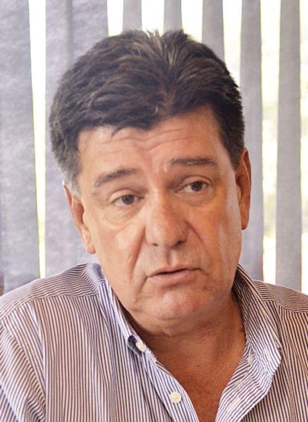 Alegre critica a legisladores que rechazaron juicio político - Política - ABC Color