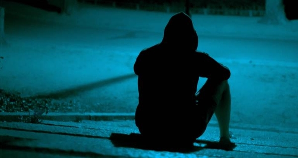 HOY / Suicidios: faltan políticas de salud mental y los medios juegan papel importante