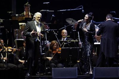 Domingo ensaya en Salzburgo para cantar por primera vez tras acusaciones   - Música - ABC Color