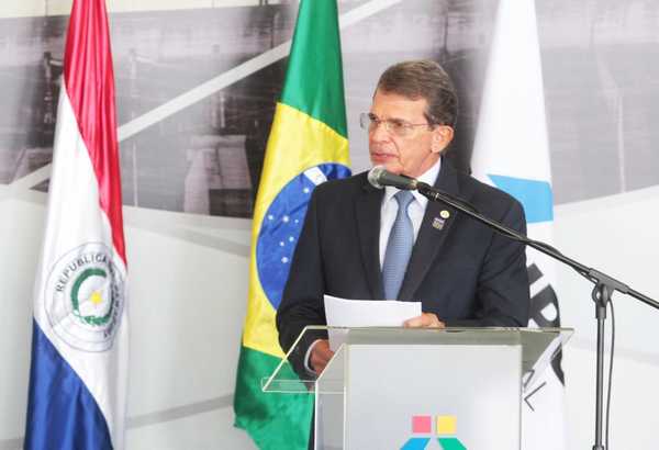 Director brasileño dice que cambio de ejecutivos paraguayos no impactó Itaipú