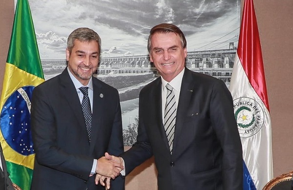 Diputado brasileño habla de relación de Bolsonaro con Leros