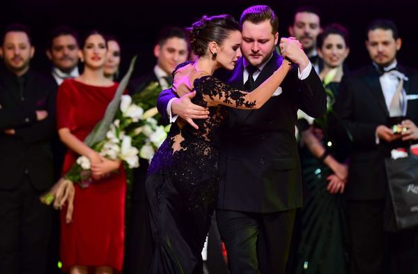 Una argentina y un ruso ganan Mundial de Tango en Buenos Aires - Espectáculos - ABC Color
