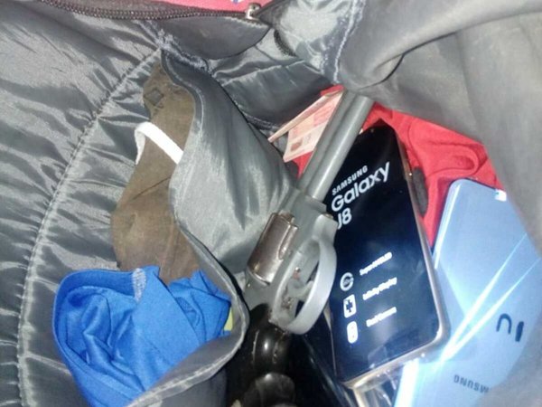 Detienen a ladrón en medio de tiroteo