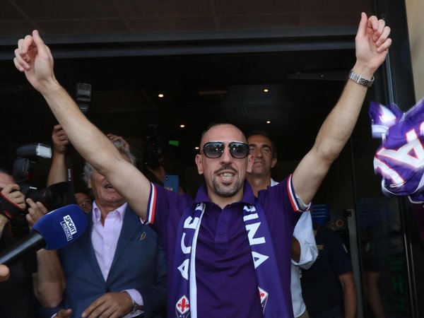 Fiorentina anuncia el fichaje de Frank Ribery