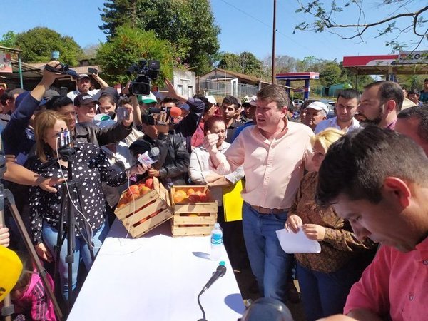 Tomateros aceptan precio de G. 2.500 el kilo y levantan protesta - ADN Paraguayo