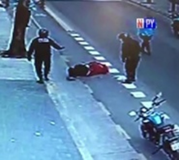 Patada mortal: Policía mata a hombre que entorpecía el tránsito - Paraguay.com