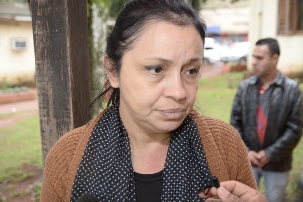 Esposa de Payo Cubas renuncia a Municipalidad de CDE porque el Intendente prohibió manifestaciones