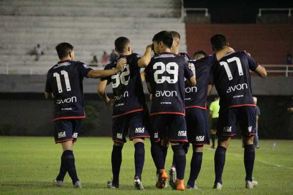 Nacional supera el susto y avanza en la Copa Paraguay