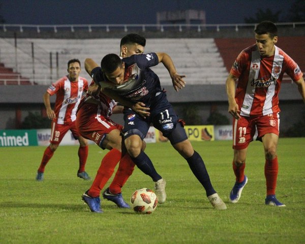Nacional sufrió, pero avanza en la Copa Paraguay