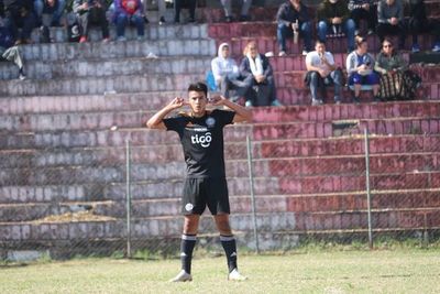 Sub 15: Olimpia consigue triunfo sobre la hora - Fútbol - ABC Color
