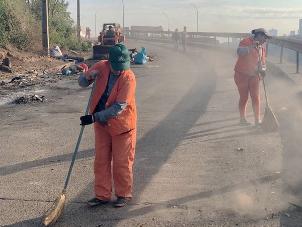 Inicia limpieza en atracadero usado como un vertedero en Alto Paraná