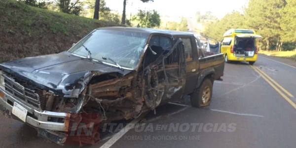 COLISIÓN DE VEHÍCULOS SOBRE RUTA 6 DEJA DAÑOS MATERIALES Y HERIDOS LEVES