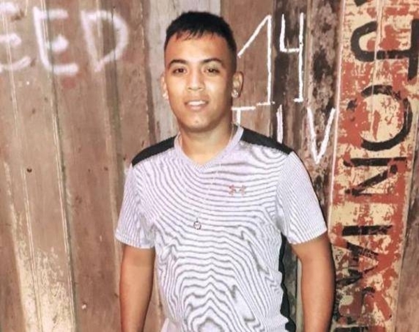 HOY / Alertan sobre peligroso y violento motochorro prófugo