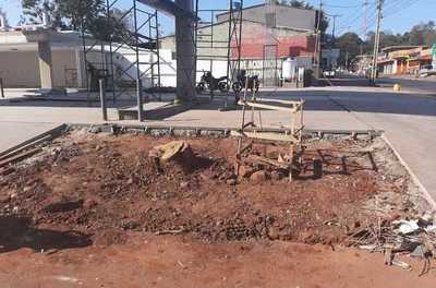 Hermosearán sitio de donde fue talado un tajy que molestaba a dueños de surtidor