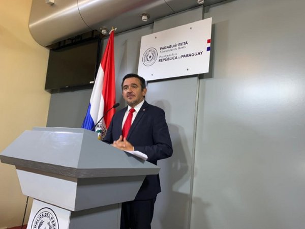 Ejecutivo solicitará al Congreso incremento salarial para docentes