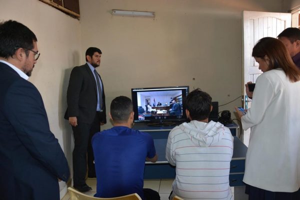Realizan primera audiencia por videoconferencia en penal de CDE | Noticias Paraguay