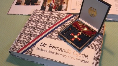 Alemania distingue a ex embajador paraguayo por buena gestión