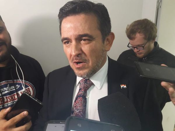 Pelea entre Petta y “Beto” Ovelar sube de tono y le propone un “trato apu’a” - Nacionales - ABC Color