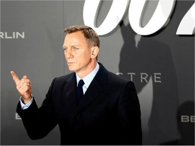 Revelan nombre de próxima película de James Bond