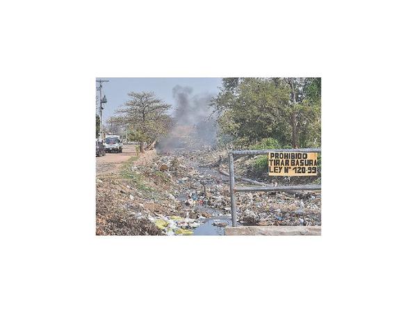 Urgen controlar la quema de basura en las zonas ribereñas