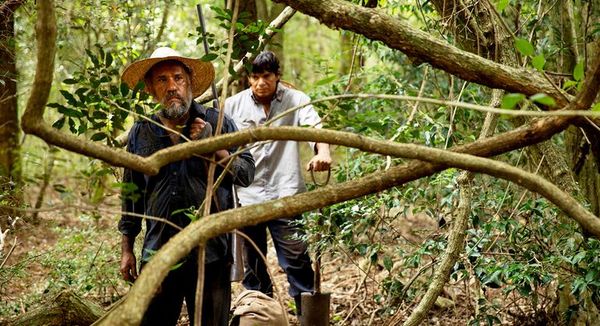 Las tumbas NN en el filme “Matar un muerto” - Artes y Espectáculos - ABC Color