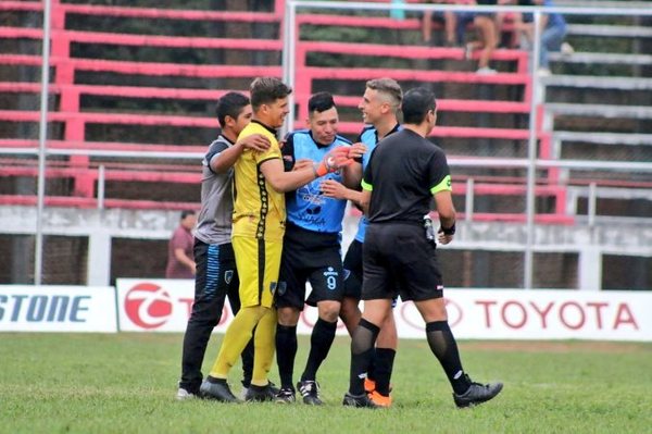Atyra y Fernando de la Mora entre los 16 mejores de la Copa Paraguay | .::Agencia IP::.