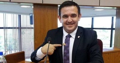 HOY / Estudiantes critican “show” de Petta en redes sociales