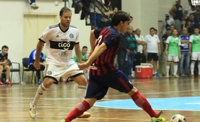 HOY / Primer asalto del clásico definitorio