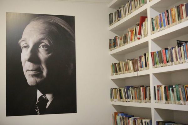 Jorge Luis Borges: 120 años de un “ser literario” de imaginación infinita - Literatura - ABC Color