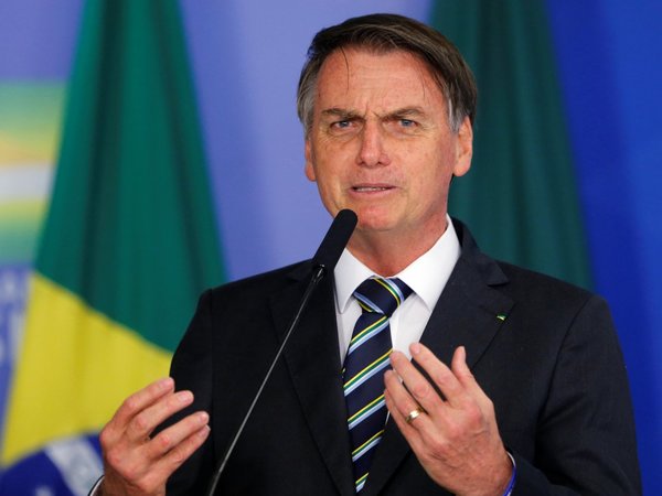 Bolsonaro alerta sobre "guerra de información" con Amazonía