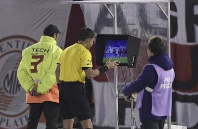 Cerro quiere la grabación del intercomunicador