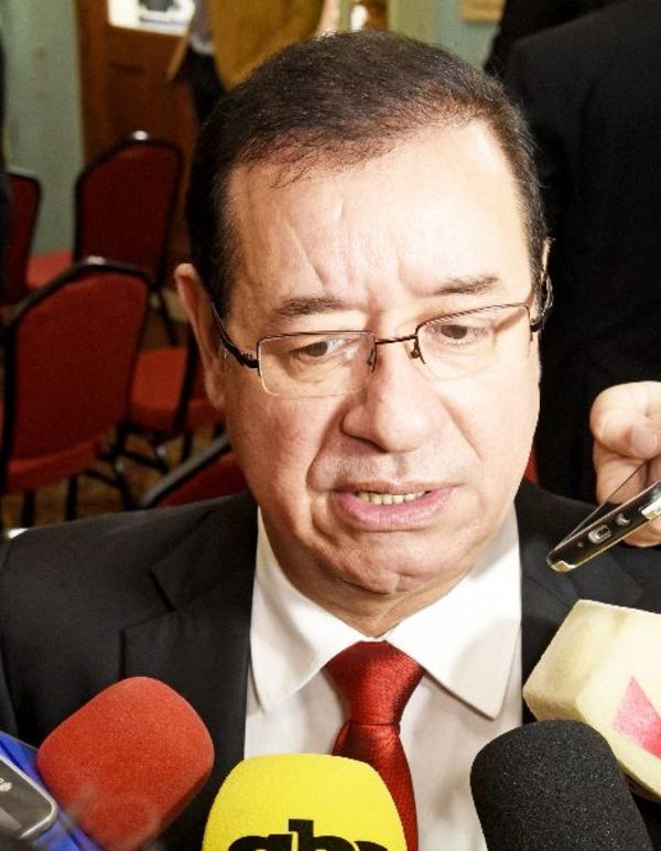 Paraguarí: Cuevas asegura que solo tenía vínculos comerciales con allegado fallecido - Periodísticamente - ABC Color