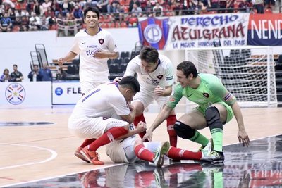 Cerro se queda con la primera final de la Liga Premium tras golear a Olimpia