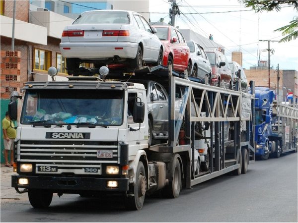 Paraguay plantea excluir la restricción de autos usados