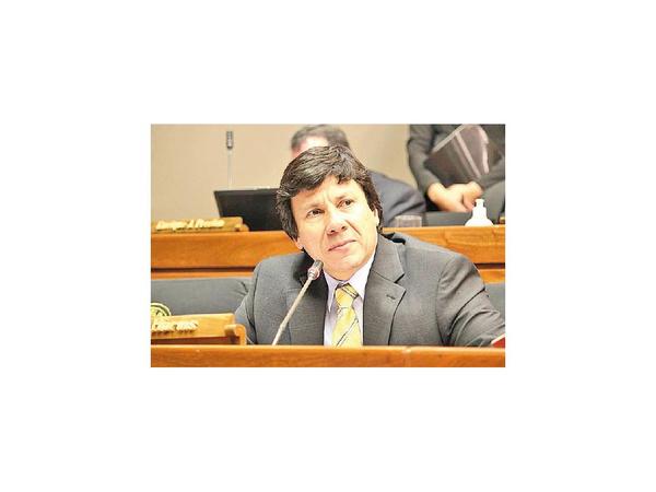 Harms asegura que deben salir Petta, Wiens y Villamayor