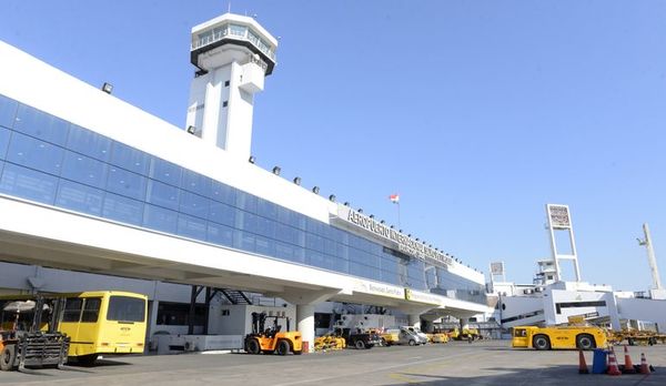 Dinac promete garantizar presencia nacional en ampliación de aeropuerto - Economía - ABC Color