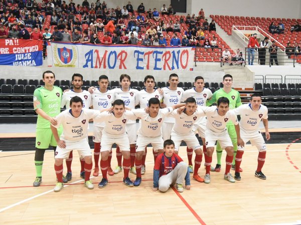 Cerro golea a Olimpia en primera final de futsal FIFA