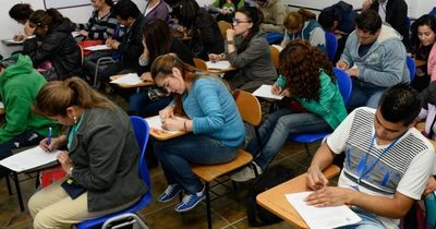 Egresados podrán tener título universitario en 10 días | Noticias Paraguay