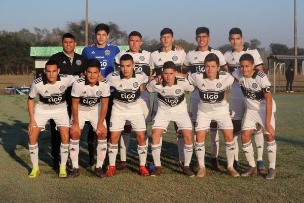 Sub 16: Olimpia golea y queda solo en la cima - Fútbol - ABC Color