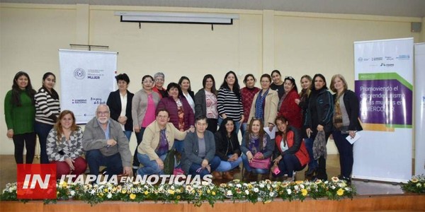 CULMINA PROYECTO DE EMPRENDEDURISMO DE MUJERES EN LA GOBERNACIÓN