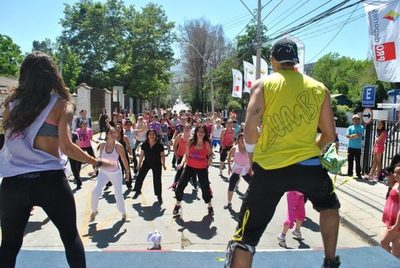 A mover el cuerpo en la Costanera de Asunción