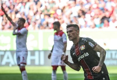 El Leverkusen y el Friburgo siguen al Dortmund - Fútbol - ABC Color