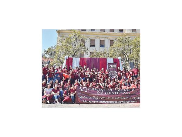 Obstetras hacen caminata por la salud sexual y reproductiva