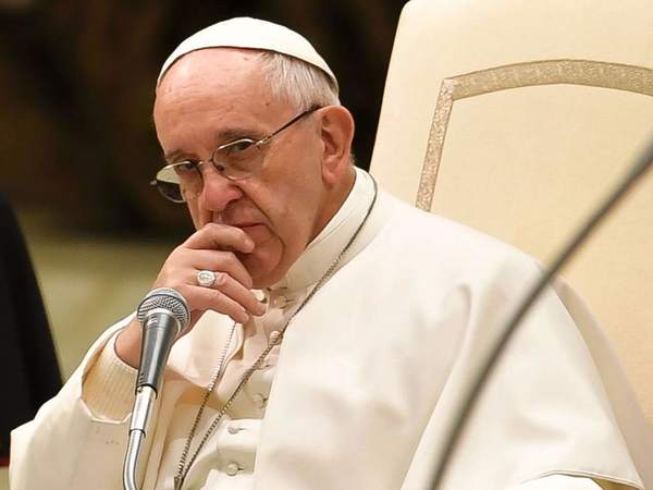 El Papa Francisco, preocupado por desbastadores incendios en la Amazonía - ADN Paraguayo