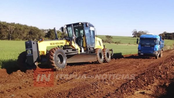 NUEVA MOTONIVELADORA NO PARA DE TRABAJAR EN FRAM