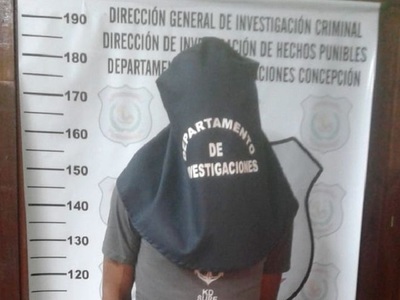 Joven asesina a asaltante para defender a su amigo